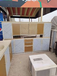 لبيع وشراء الأثاث المستعمل والجديد ومراوس كاطون مدخل الرازي شارع الساي...