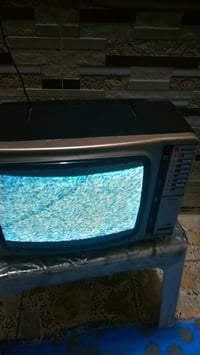 تلفزبون نشلل الموئسه بلادي علا وضع الشركه نضافه       شاشه فول95٪جهاز ...