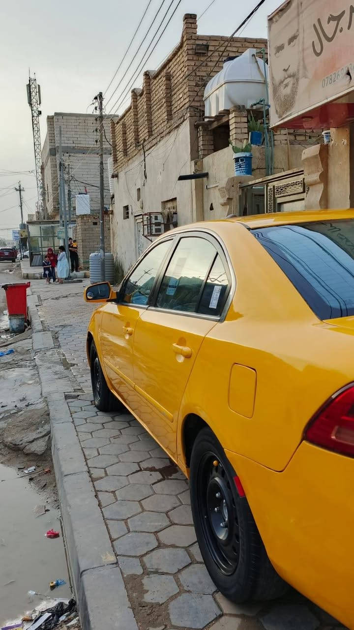 عليكم السلام ورحمة الله وبركاته
كيه اوبتيما 2007 وارد أمريكي
بيها قطعتين جاملغ أو بنيد أو بيها بارد بل جنطه بل حوض
خاليه من العيب الشرعي مكينه كير شرط تبريد ويه السويج
حداديه 70بل ميه كير 5نمر السياره احله من الصوره مكاني ناصريه مركز      السعر 88او بيها مجال  للطيبين
***********
