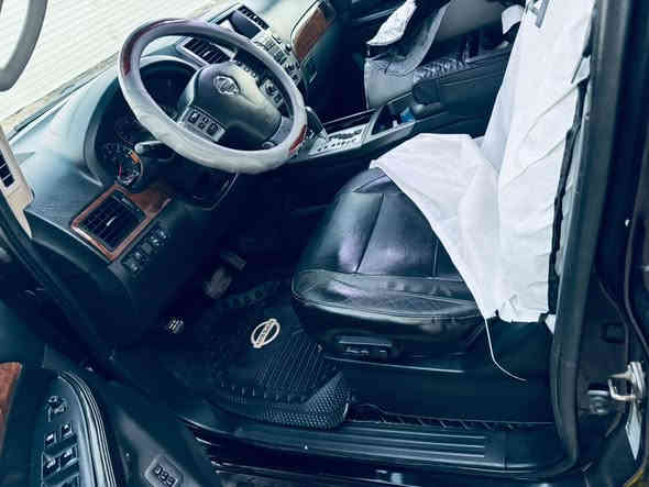 السلام عليكم نيسان ارمادا موديل 2012 فول /1/1 جلد بصمه فتحه محرك 8 سلندر/ كشنات كهرباء / خزن ميموري /  ترحيب / جنطه كهرباء/ مري شفط / ويل كروم نيكل / تخم تاير جديد / صدر امامي خلفي جديد/ رقم بغداد دولي جديد  / ابسمي  بيها 3 قطع صبغ  وباقي السياره مكفول سعر 145 / رايد مراوس  /للاستفسار الاتصال***********
