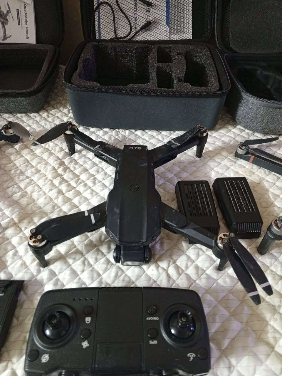 السلام عليكم
عندي هاي الدرونات للبيع
F5s      مدى 3  كيلو
L900    مدى 2  كيلو
GT8     مدى 2   كيلو.              
يرهم مراوس دي جي اي مني 2

رقمي وات ساب ***********
