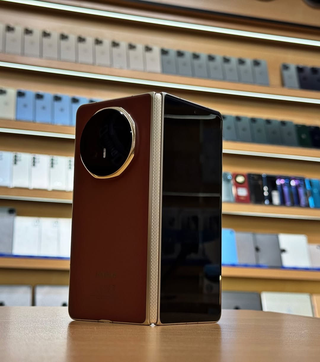 هونر ماجك V5 ذاكره 512 جهاز جديد استعمال قليل جداً ..

سعّر الجديد 2199.000🧊

السعر يمنه 1290.000 🔥

 بيع او مراوس 

العنوان ديوانيه شارع المصورين مركز الماسه للموبايل 
***********-***********
