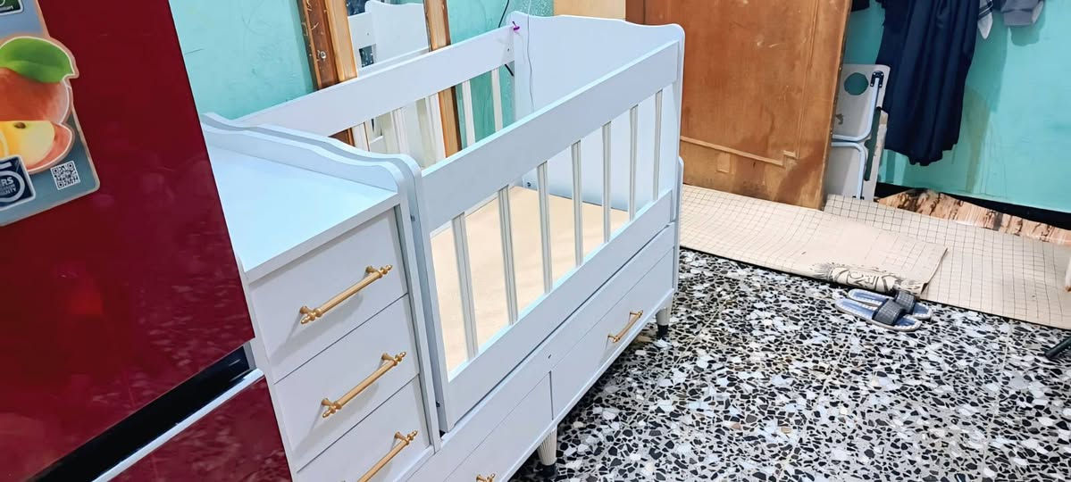 كاروك جديد كبير البيع مكان احيانيه السعر 140 
***********
