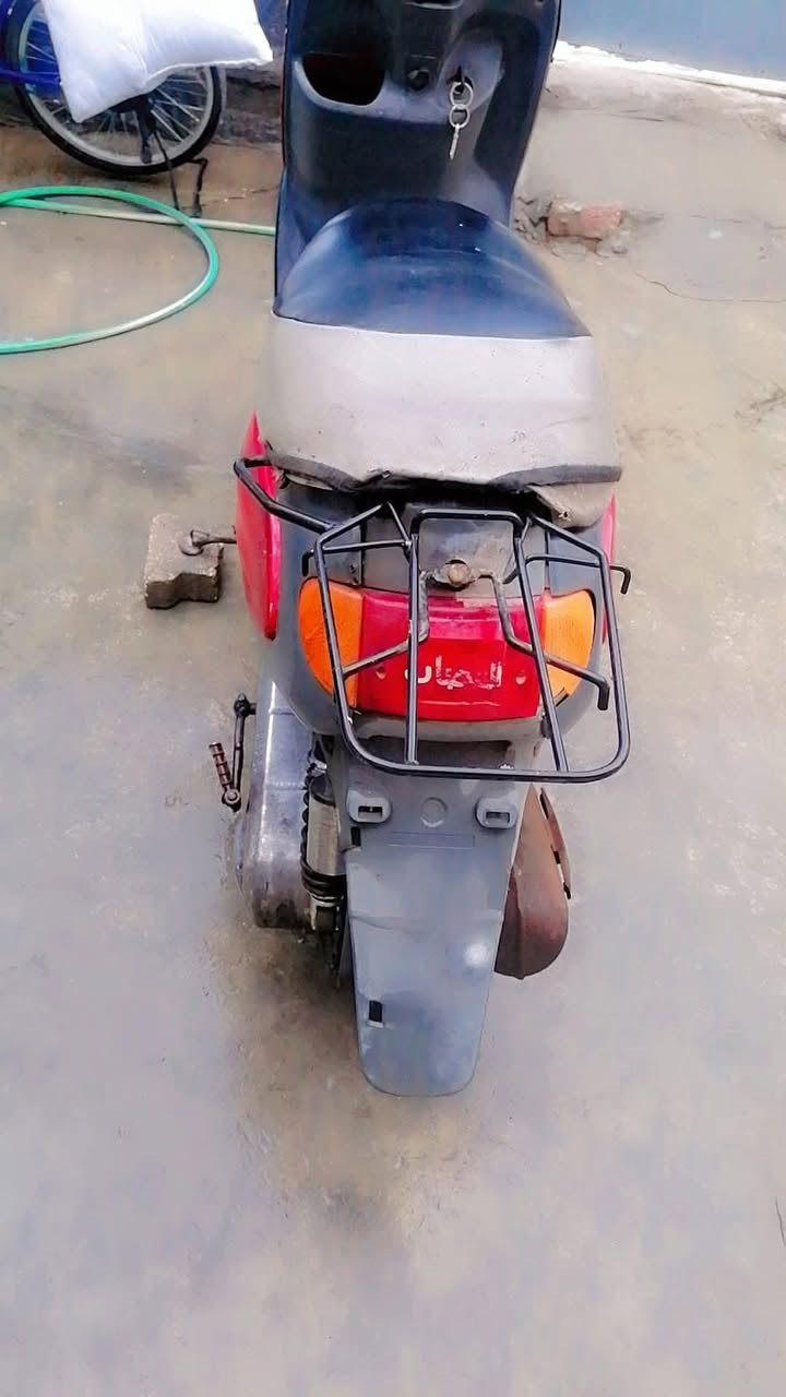 سلام عليكم دراجه منغولي مجفته تجفيت اصلي بعده ع سحك دراجه نضيفه بس نقصه باتري وبيه صوت بل گير خفيف ماعليه الدراجه نقصه بس باتري وتصعد دهن يعني مو خبط لايت يشتغل عل هندر هوه والهورن بريك كدام بريك وره السعر 220 وبيه مجال العنوان🔷🔷🔷 كربلاء حي العامل المنطقه الثامنه قرب جامع ال شبل متواجد مازنجر 🔴🔴🔴اذا تريده بيك خير ودلل مو شراي لا تضل تواعد وما تجي عيب عليك صير زلمه وكد احجايتك


**إذا كنت صاحب هذا الإعلان وتريد حذفه لأي سبب، رجاءا أرسل رسالة إلى الدعم الفني**