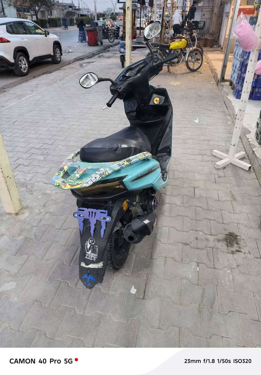 السلام عليكم سكنس ياباني بعده جديد الكيج شغال الكهربائيات كلها شغاله كل عيب مابي تاخذه متصرف عليه ربع تايرات جديده صالنصه جديده السعر خاص***********
