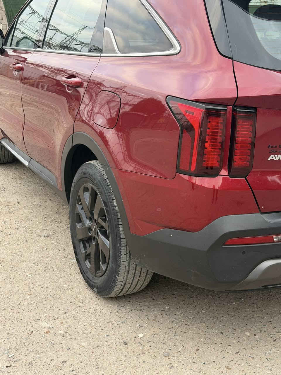 سلام عليم سورنتو مديل ٢٠٢٢ أمريكي حادث جاملغ وباب السايق بدون دواخل صور الحادث مرفوقه بل الصور السياره جديده ٧ راكب داخل جلد بصمه  تخم تاير جديد مكينه وكير مكفوله من الفتح ماشيه ٣٩ ميل مكان السياره بغداد السعر ٢٠٨ وبيها مجال بصيط رقم بغداد التصال ***********
