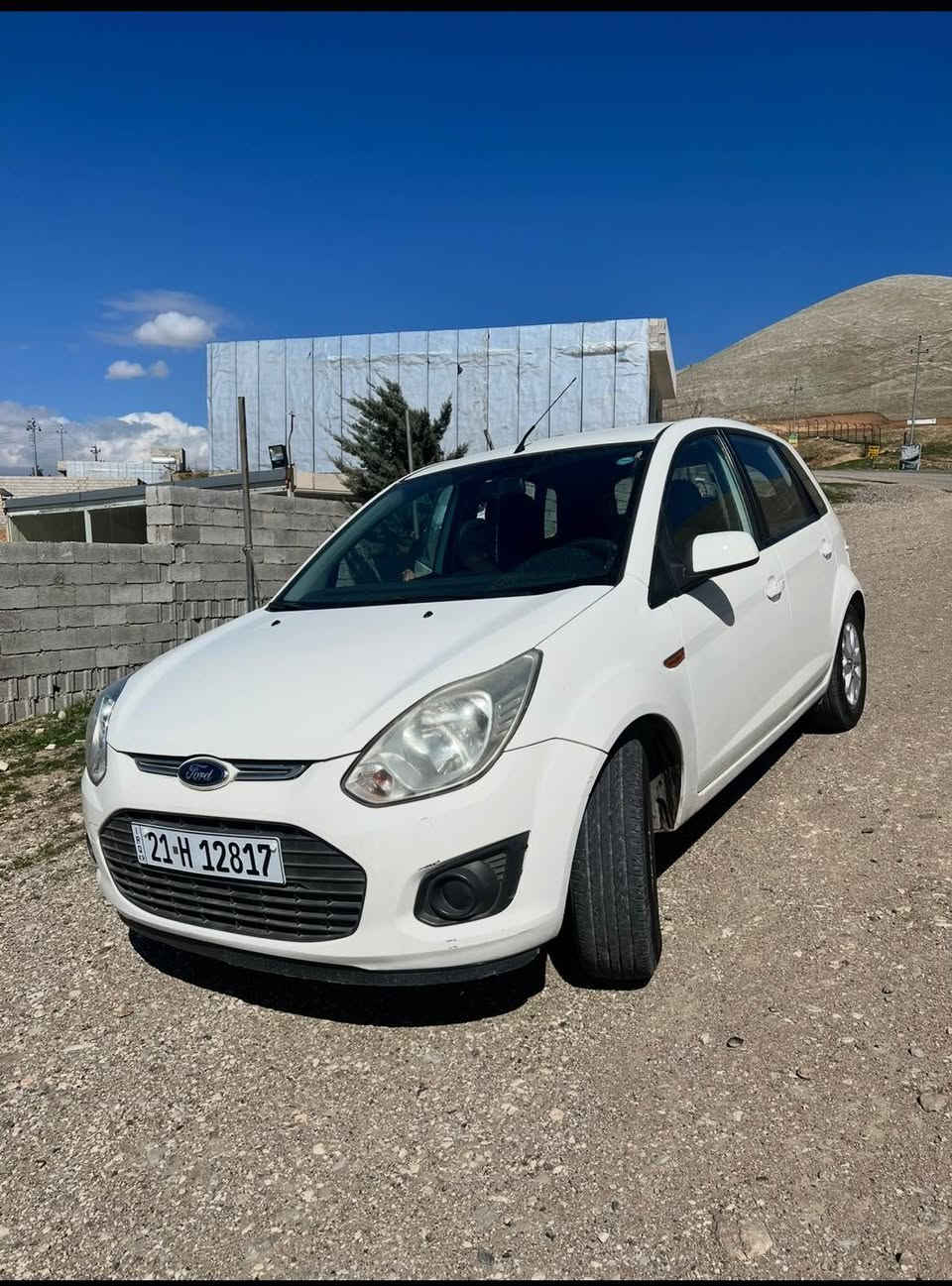 فۆرد فیگۆ ٢٠١٣ سفری شه‌ریكه‌ی نیڤا  بێ بۆیاخ ته‌نها سێ په‌ڵه‌ كارتی هه‌یه‌ سۆنه‌ریم داناوه‌
شاشه‌ی بۆ دانراوه‌ گێڕ و مه‌كینه‌ی بێ كێشه‌یه‌ ته‌نها ١٤٠ هه‌زار كم ڕۆشتووه‌ 
ژماره‌ی مۆبایل *********** السليمانية, العراق
