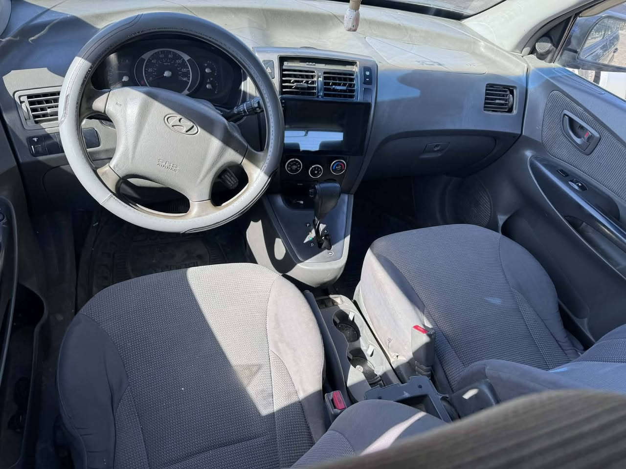 ياالله مرخصت ادمن عندي توسان خليجي موديل 2009 مكينه 2000 كير ومكينه تبريد كفاله مكفوله من ضربه بيه فقط دور جمالغ الخلفي ونص جمالغ امامي سعر 88 بيها مجال سنويه مجده 2029 بس شراي ينتصل مكان بابل ***********
