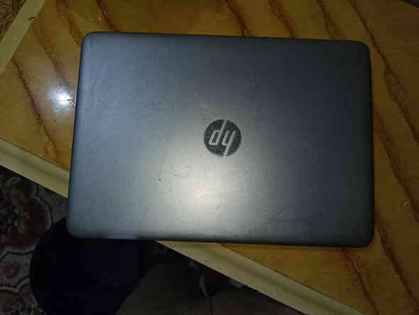 لابتوب hp للبيع الجيل السادس كور i5 نظافه 95% 
رام 8 وهارد 256 ssd 

شحن 5ساعات يكفيك استخدام تصفح 

للتواصل الاتصال ***********

***********
