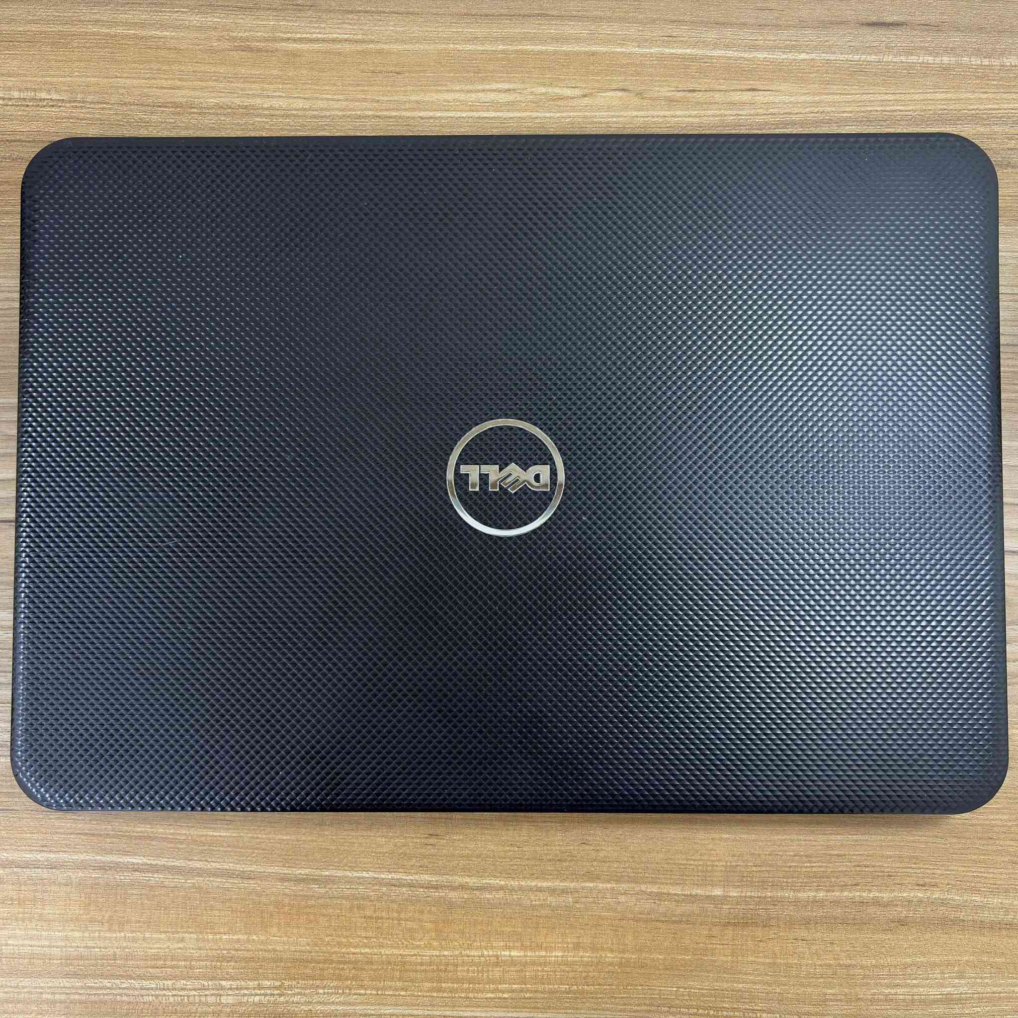 السلام عليكم
لابتوب Dell inspiron 15 3521 للبيع، قديم عندي مستخدم، نظامه  Windows 10 Pro. الجهاز ما مصلح وما مفتوح نهائياً.

CPU: Core i3-3217U 1.80GHz
RAM: 4GB DDR3
Storage: 465GB
الجهاز يفيد للطباعة، الاستخدام المكتبي او لعب العاب خفيفة.
النظام مفعل والجهاز بيه تطبيقات مثل:
- Microsoft Office (Word, PowerPoint, Excel, Publisher, Access, …)
 - Visual Studio Code
- Arduino
- AutoCAD
- WinRAR
- iTunes
- Adobe Illustrator 2019
- 3uTools
- Unity
وغيرها…
السعر 200 الف
الموقع: البصرة
للتواصل: خاص او واتس اب ***********
