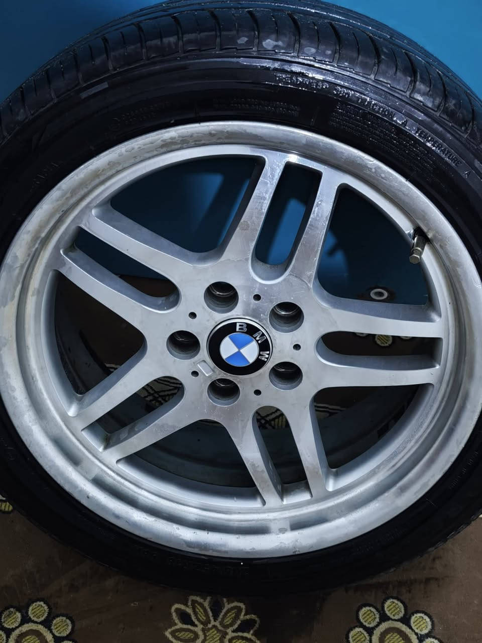 سلام عليكم ويل كب ام حجم 18 بي تخم تاير جديد بي لويل لخلفي بي تصليح م سعر 250 قفل مكان نجف تواصل عن طريق ***********
