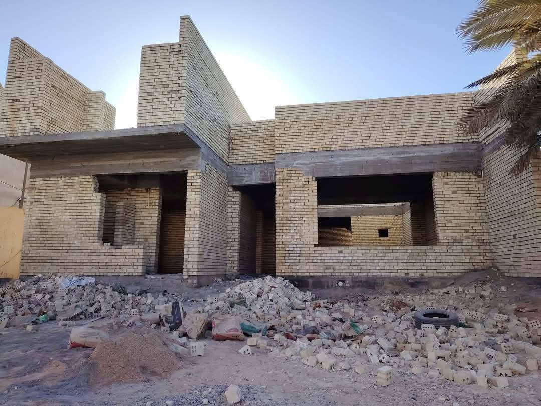 بسم الله الرحمن الرحيم
خلفات بناء درجه اولى طابوك بلوك ثرمستون 
شرط العداله والنضافه باسعار مناسبه 
***********
***********
يوجد واتساب
