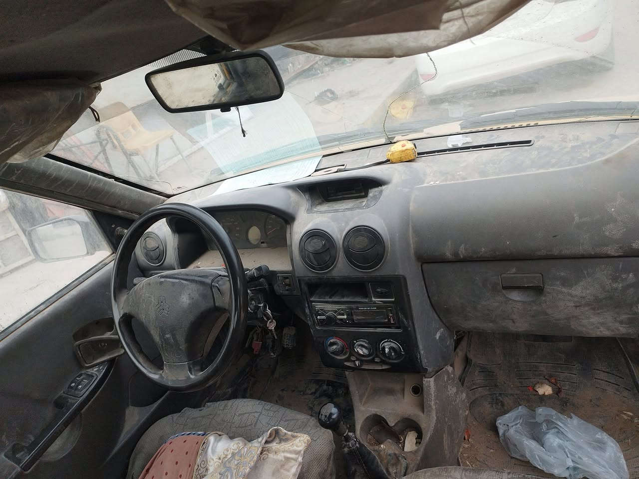 سلام عليكم سايبة   البيع موديل 2012 كووم حديد اسعر 10بيها مجال. الطيبين  مكان الديوانية  ***********
