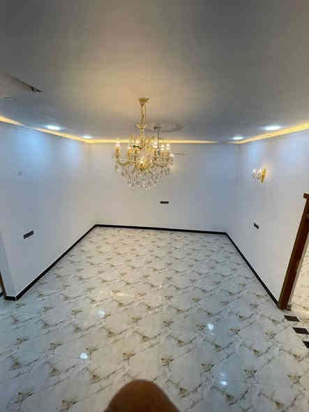 دار سكن للبيع 🏠 #طابقين
الدار عبارة عن فلة فاخرة بتصميم مميز
#المساحة :: 250م 
طابو صرف زراعي المالك عراقي 
#العنوان :: إبي الخصيب حي العسكري 
مقاطعة كوت الحمداني .
#يحتوي :: أربع ( 4 ) غرف منام وصالتين 
وصحيات داخلية في الطابق الأول والثاني وكراج واسع
وحديقة وصحيات خارجية خاصة بالضيوف ومطبخ 
وأستقبال ومناور اضافة إلى الدرج .
#نظام_العمل / أساس وسقف #كونكريت 
والبناء #بلوك من الدرجة الأولى / أصباغ عالمية
وضمان الماء والكهرباء خرائط متميزة 
البيت يقع على شارع تبليط 10م
#خارطة_الدار_تحت_اشراف_هندسي_متميز
الدار جاهز #للمشتري ان شاء الله
#السعر_المطلوب:: 190 مليون قابل للتفاوض
هاتف ☎️ ***********☎️
