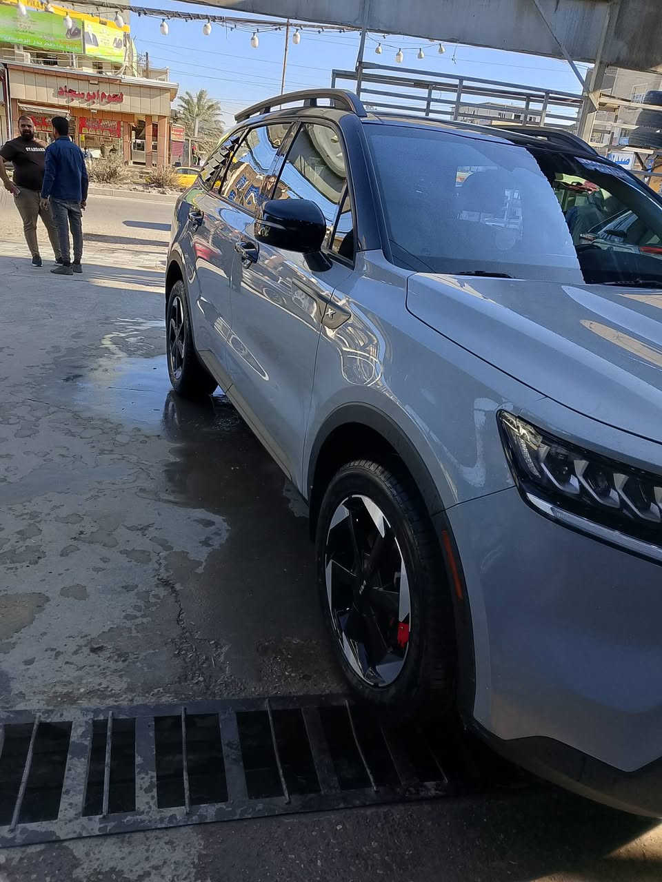 سورنتو23  اسمنتي وارد فول مواصفات  محرك 2500 تيربو حادثها خلفي قبق جنطه فقط مبدل ومصبوغ  وربع دعاميه اماميه صبغ بسبب شخط بأسمي بغداد  السعر 285 سياره نظيفه ومتعوب عليها جاهزه من كل النواحي
*********** صور الحادث موجود كدامك اي استفسار اتصل وتدلل
