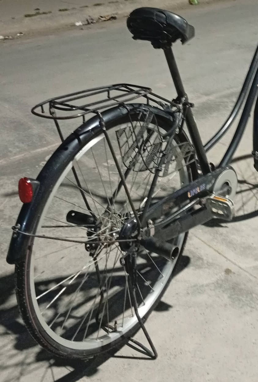 بايسكل للبيع حجم 26 موديل 2021السعر 85 واتساب: ***********
