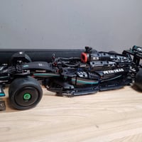 ليغو • مرسيدس F1 • مشدودة