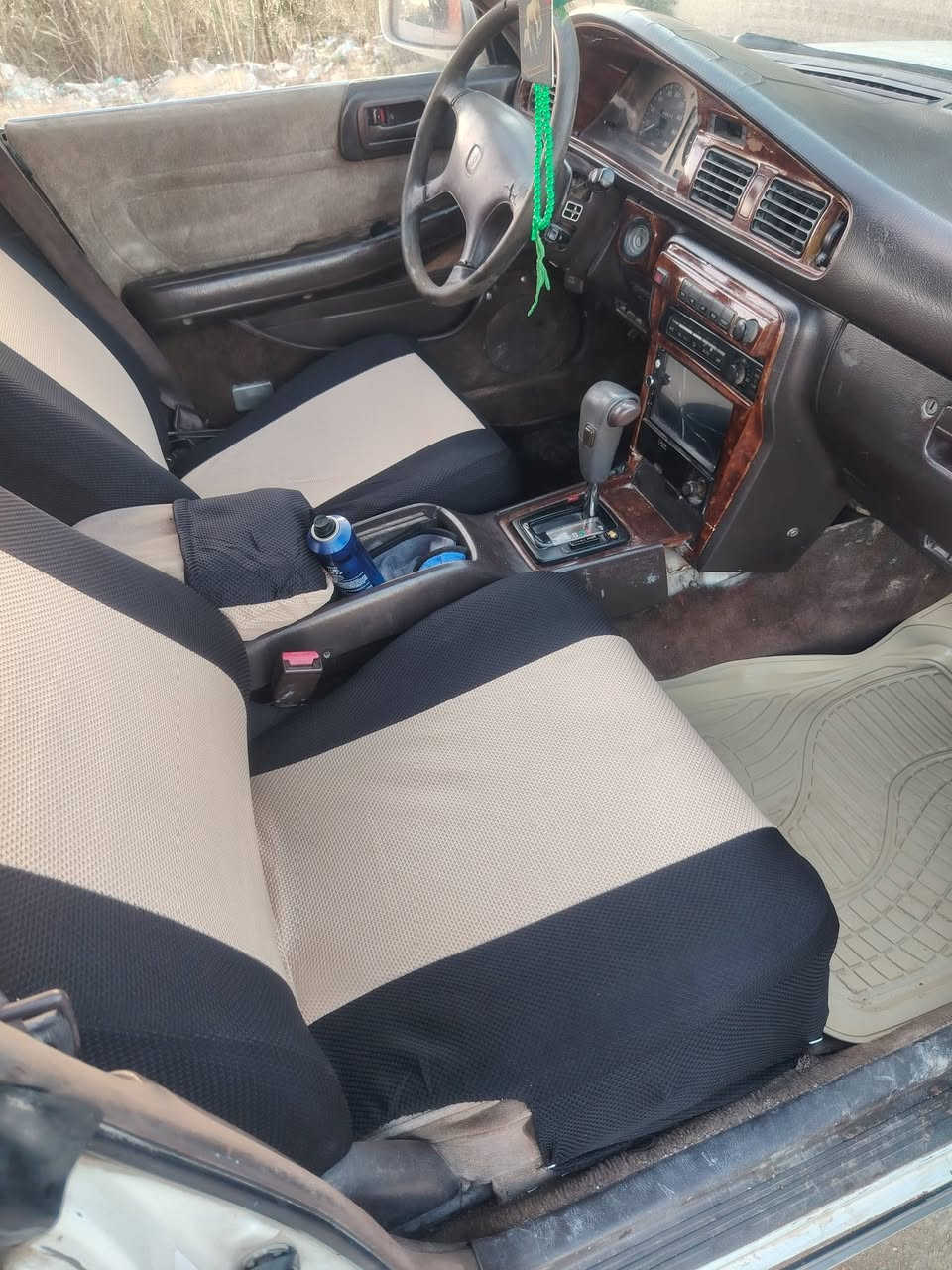 السلام عليكم مارك عظم للبيع 
مديل 1990
رقم واسط راعيها بغداد يريد مداور
السعر 35 قفل والي مو شراي لا يخابر ويتعب
رقم الهاتف *********** المكان المشخاب الحسانيه
عليها غرامه 300 ع مشتري
