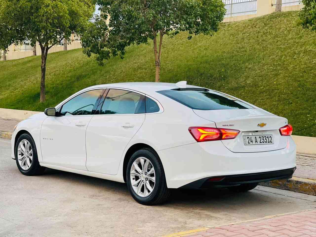 Chevrolet malibu 2019 LT 

مالیبۆ مۆدێل 2019 LT 
سەیارەیەکی زۆر جوان و بیانو بڕە 
١٥٠ هەزار ڕۆشتووە 
گێڕ و مەکینە و هەموو گیانی بە شەرت 
سەیارەکە بە کلین داغڵ بووە 
لێرە بۆنیدی گۆڕاوە بێ ناوگرتن و ئیرباگ بە شەرت 

مواسەفات : 

بەسمە 
دەرگا بەسمە 
شەغال 
شاشە گەورە 
کامێرا 
لایت پێش و دوا لید 
لایت عەدەسە و زینۆن 
ئۆتۆ هۆڵد 
ئۆتۆ ستارت ستۆپ 
کوشن کارەبا 
کوشن هیتەر 
ناو کرێمی 

زۆر مواسەفاتی تر 

سەیارەکە لە سلێمانییە 

نرخ : 115$ 

📞0772 531 4474 السليمانية, العراق

