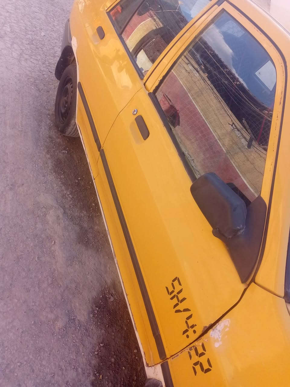 سايبه للبيع موديل2015لا مطلوبه لا هيه ولا غرامات رقمه نكليزي مدينه الصدر ***********  السعر28 وبيه مجال
