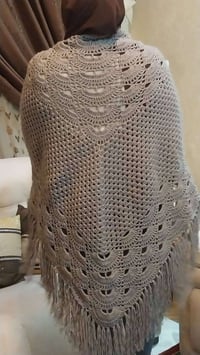 شالات كتف • حياكة يدويه • حسب الطلب