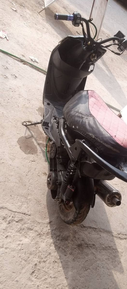 سلام عليكم  دراجه ماكس عدله البيع سلف 55 زاد بوشه 55 هيه رايدله كفرات بس   وياله رياضي  بريك كدام وره  مكاني نجف   ميسان شارع شيوخ  سعره 300 اسويلك مكاتبه عن سرقه رقم *********** وتساب
