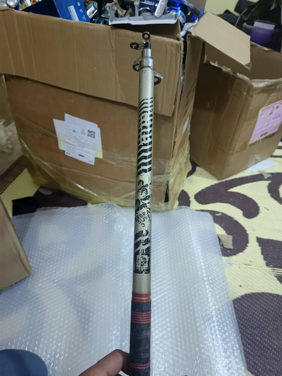 السلام عليكم مكينه حجم كبير 9000 انجي كي عصا باله ياباني طول 3 وشويه سعر 55 متوفر توصيل الكل العراق لي يريدهن واتساب ***********
