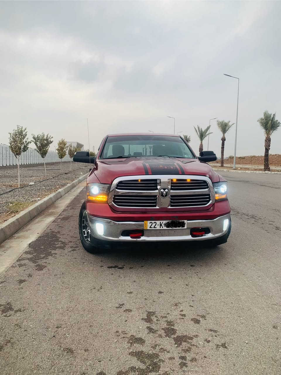 سلام عليكم
مراوس فقط شعندك سيارة حديثة نزل ع تعليق 
دوج رام 2015 
وارد امريكي حادثه جاملغ امامي 
بدون ارباك 
بيه 3 قطع صبغ 
بيه سونار 
باب قصير 
فورويل سيارة 
محرك 5700 يعني 8 سلندر 
بيه منضومة غاز 
محرك كير اكسل حدادة صدر تبريد كله مكفول رقم اربيل 
جديد الاتصال هذه رقمي واتساب 
***********
