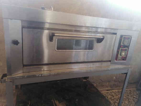 سلام عليكم فرن لبيع ستعمال قليل ستفسار على هاذ رقم ***********
