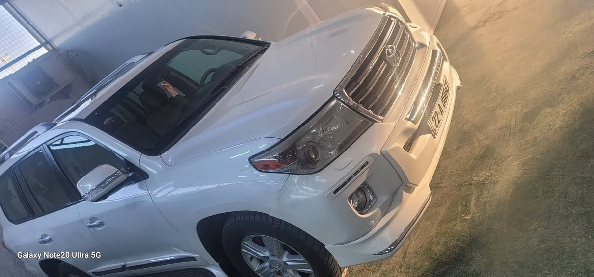 السلام عليكم اخواني الأعزاء
للبيع لاند كروز موديل 13ساز

رقم أربيل 

سيارة نظيفة جداً 

السعر 35الف$قابل للتفاوض 

موقع السياره بغداد التاجي 

للاستفسار ***********📞
