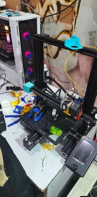 للبيع طابعة Ender-3 Pro مطوّرة بالكامل  تطويرات واضحة مثل ما مبين بالص...