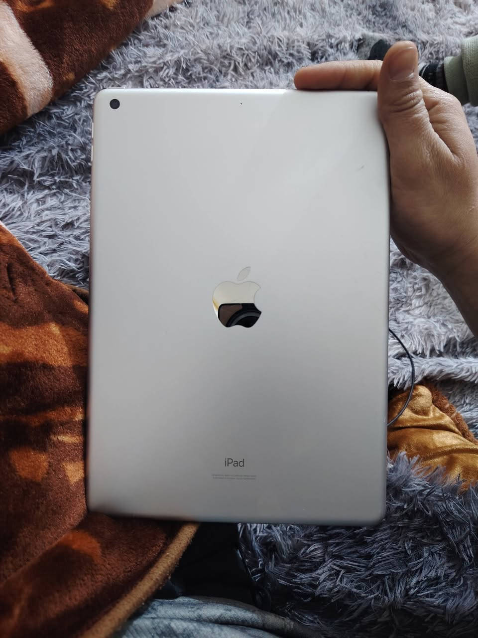 ايباد 9 ذاكره 64 سعر 350 بي مجال مكان مدينه كامل ملحقاته بطاريه 93 شراي يخابر ***********
