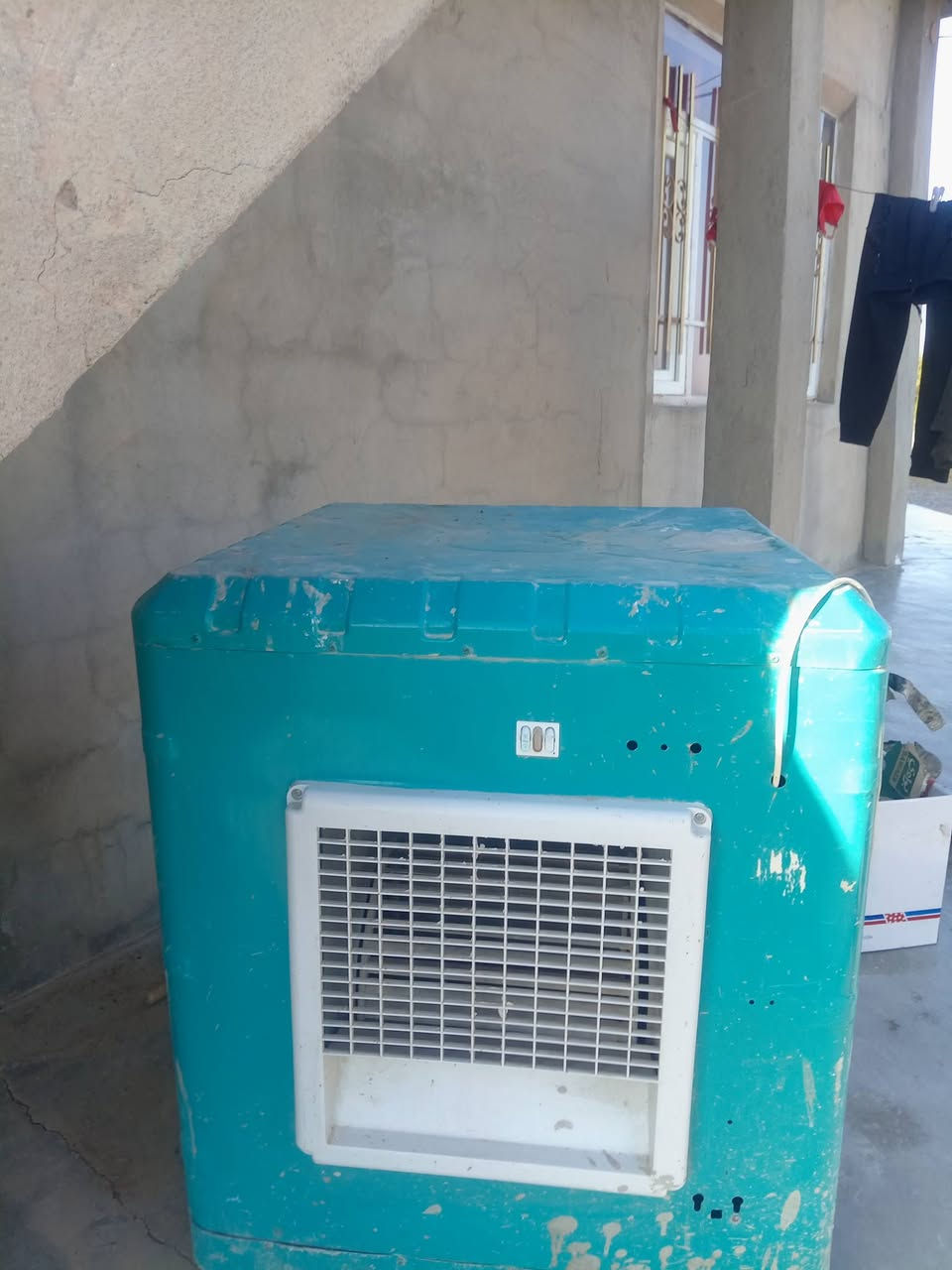 مبرده للبيع السعر ٩٠ الف ***********
