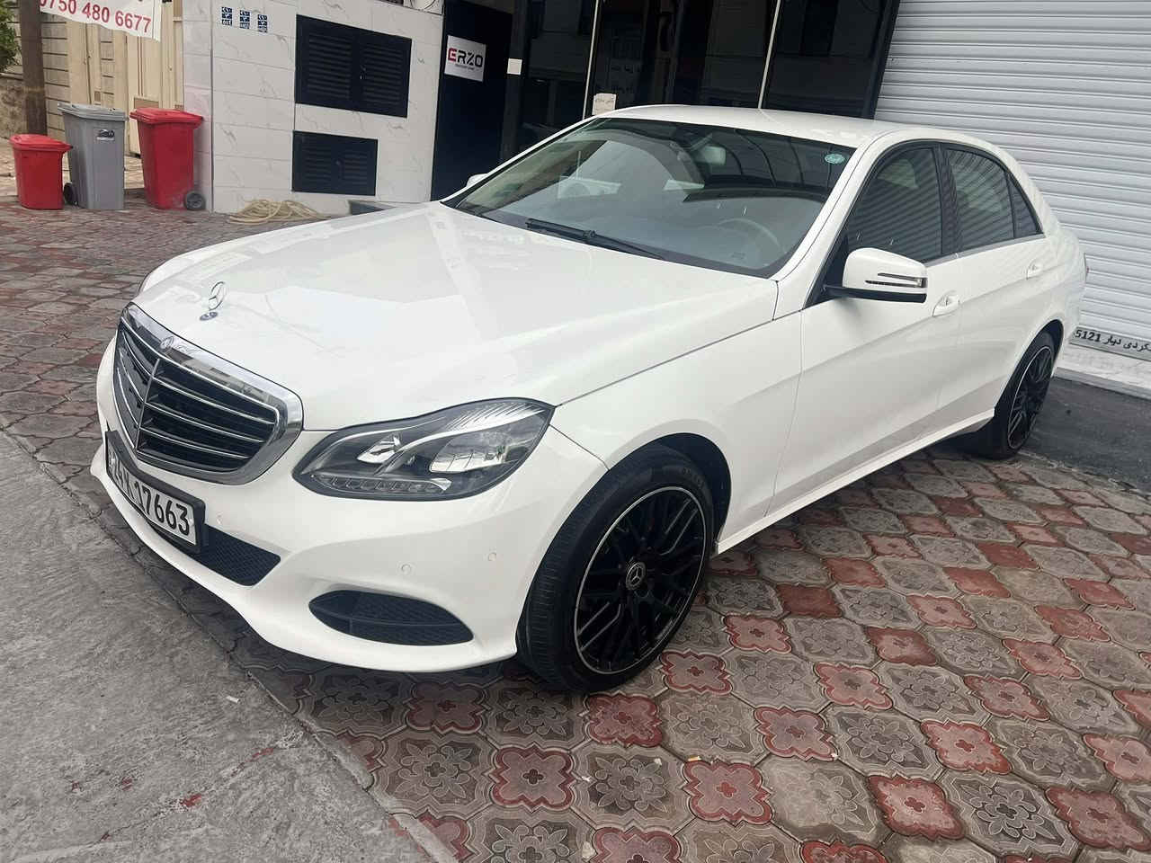 مارسليدس e200موديل ٢٠١٤بس سلايت نيه بي صبوغ و  ليدران نمونه يه له جواني بناوي خومه تحويل وكاله هه موو شتيكي بشرت مكينه  ٤بستن سعري ١٥٨ورقه ومجا ل مكينه نكراوه يه بي عيبه ***********
