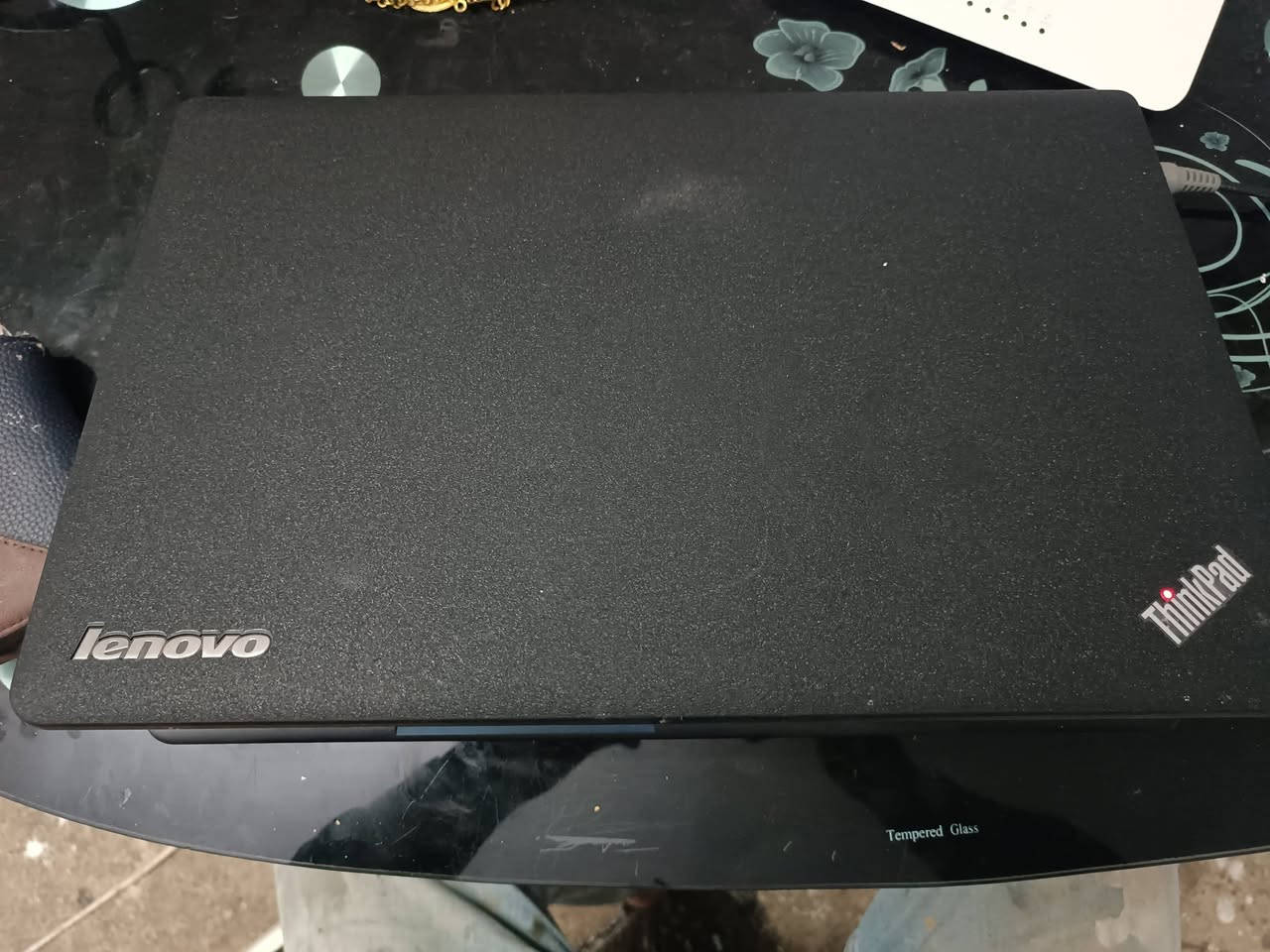 لابتوب للبيع.
وندوز 10 كامل مكمل. 
هارد SSD 120 
معه هارد خارجي HD 500
معه فلاش 32 
رام DDR3L 16 
الحسابه فول فول سريعه لدرجه ما تتوقع 
للبيع. 150 قفل قفل للتواصل ***********
