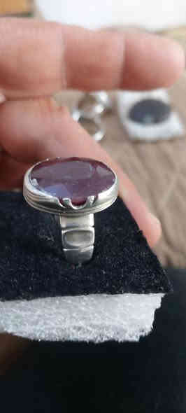 محابس قديمه صياغه ثقيله واحجار ثمينه اصليه ..العنوان ميسان/وهذا رقم الموبايل/واسعار مختلفه يوجد واتساب فقط الشراي يدخل خاص تحياتي للجميع/*********** للعلم مو بياع شراي .محابس مقتنيهن
