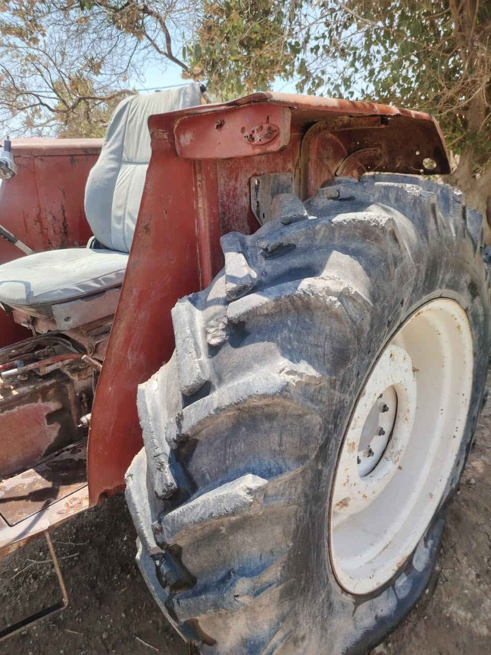 سلام عليكم مكينه عنتر ناش وهذه رقم راعي المكينه ***********
