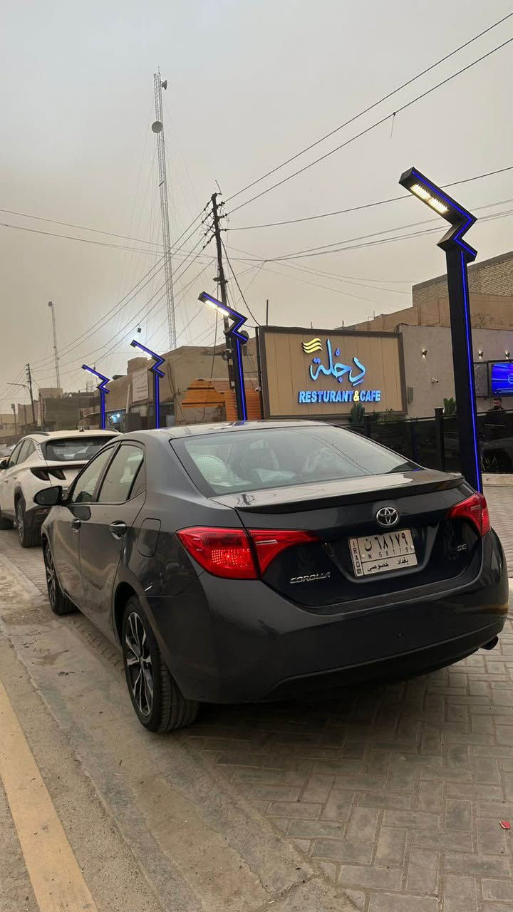 السلام عليكم 
كورلا موديل 2019  رقم بغداد أمريكي حادثه بنيد وشويا من الجاملغ صور الحادث موجوده ويا الصور ماشيه 71 مواصفات السياره SE 
مكان السياره بغداد السعر 140 وبيه مجال 
 *********** بغداد, العراق
