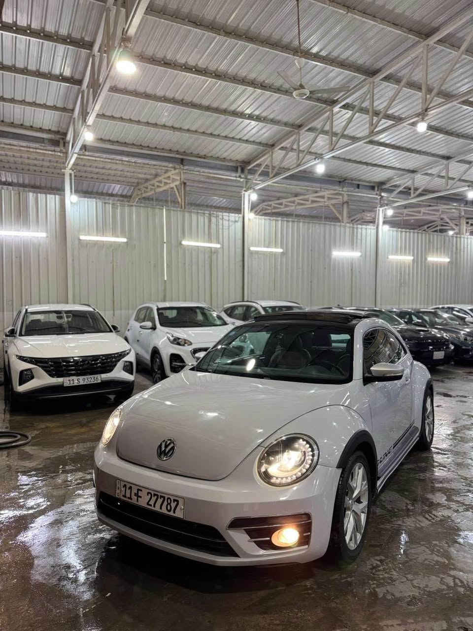 السلام عليكم 
فوكسواكن بيتل 
موديل 2018 
وارد امريكي فول 1/1 فئه دون 
محرك 2000 توربو 4 سلندر مزود وكامل 
رقم بغداد بسمي تحويل مباشر 
ماشيه 49 مايل 
حادثها جاملغ وبنيد فقط 
مكانها بغداد الاعظميه
*********** بغداد, العراق
