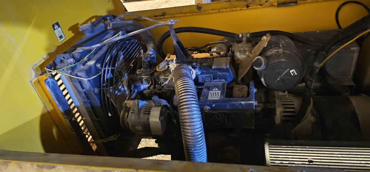 اللبيع مولد جديد ٨ كيفي او ربي مامشتقل بل عراق سعر ١٥ وبي مجال ***********
