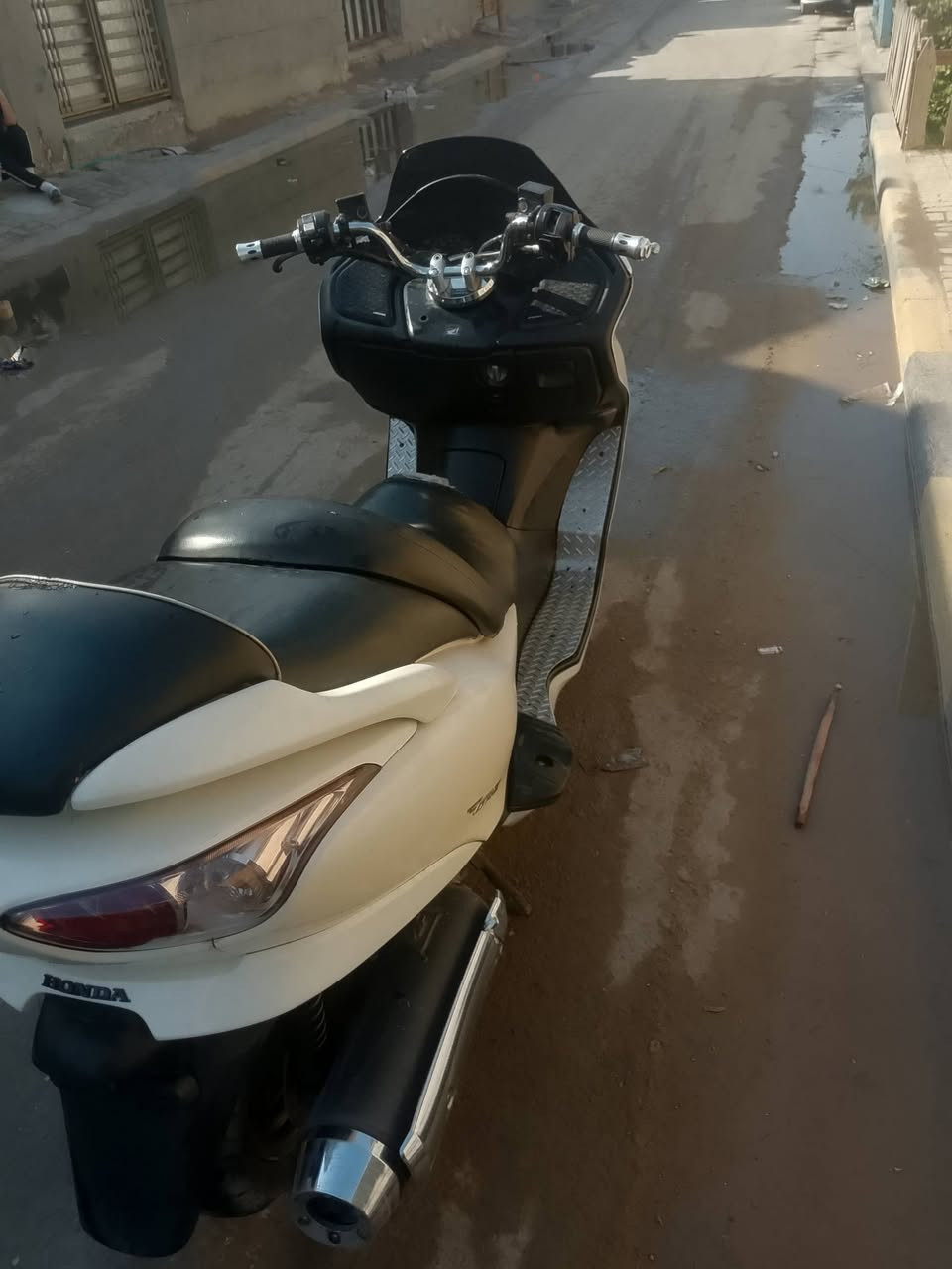 دراجه للبيع صفر اثمانيه مكينه مكفوله مكاني بغداد العبيدي السعر مليون او بيها مجال شي بسيط للستفسار رقم الهاتف ***********
