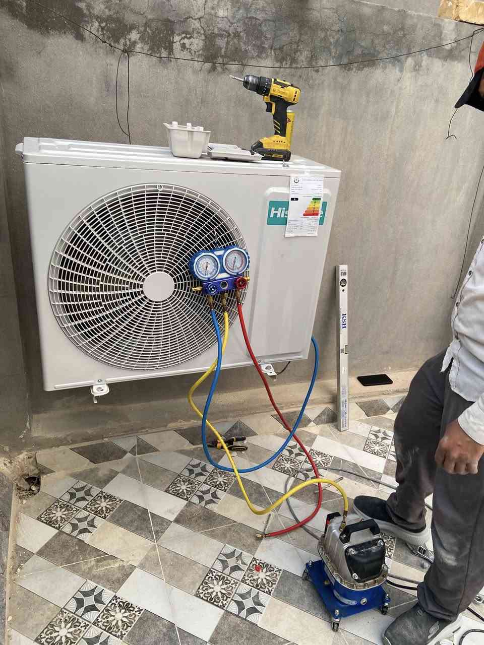تم بفضل الله  تنصيب سبلت هايسنز 
🔧❄️ خدمات التبريد المتكاملة ❄️🔧

هل تبحث عن فني محترف في مجال التبريد؟

نقدّم لكم أفضل خدمات تنصيب وصيانة بأعلى جودة وأسعار مناسبة:

✅ تنصيب وصيانة السبالت

✅ تصليح المكيفات بكافة أنواعها

 

✅ كشف أعطال سريع وخدمة مضمونة

👨‍🔧 ورشة عالم التبريد صيفكم ويانه ابرد

خبرة وثقة في خدمتكم أينما كنتم

📞 للتواصل والاستفسار*********** )

📱 ***********

⚡ سرعة في العمل | دقة في الأداء | أسعار مناسبة
