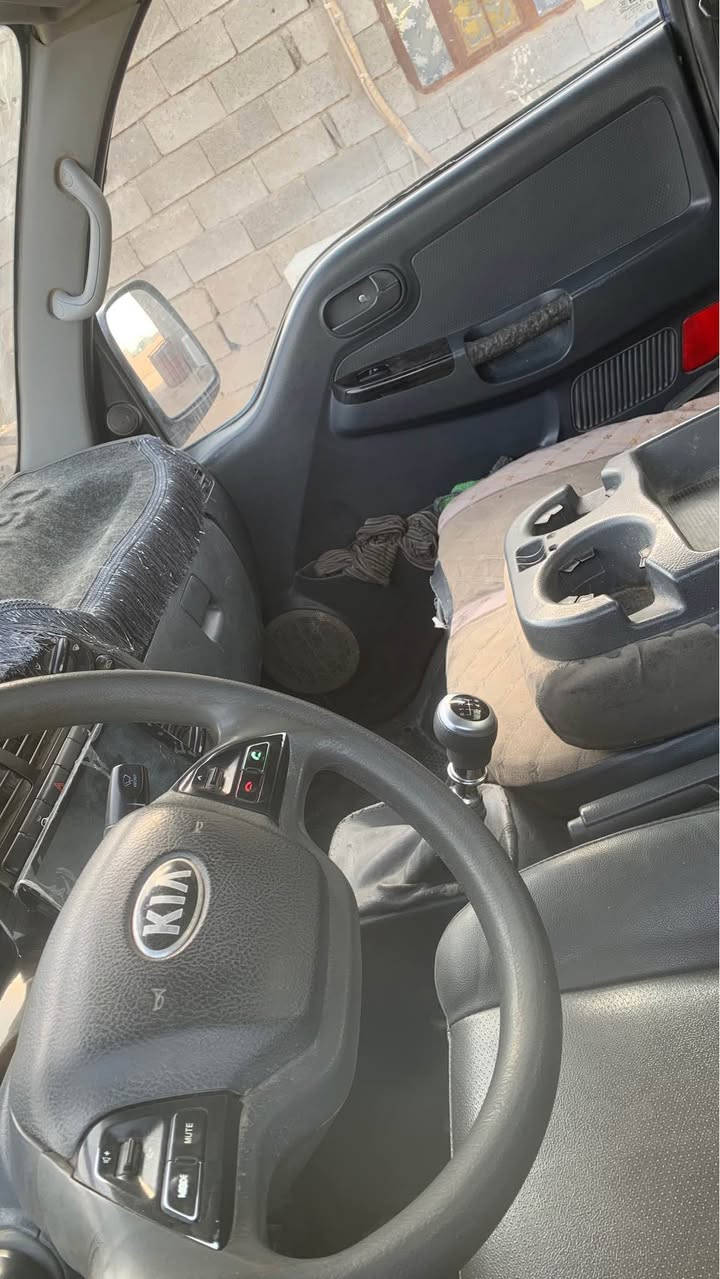 إسلام عليكم  كيه مسكر مديل 2013 (مراوس بسياره صالون جنون-راس ثور -مارك جديده) سياره نضيفه حداديه تخم تاير توه شاده مكينه مسكر 7 قبل شهرين شاده اترايك ٢٠٠ مكينه وكير جديدات. شاصي مكفول 
رقم واسط تحويل ثاني يوم سنويه صار اله شهرين 
مكانه بصره سفان. شراي. يتصل *********** موجود وتساب. البصرة, العراق
