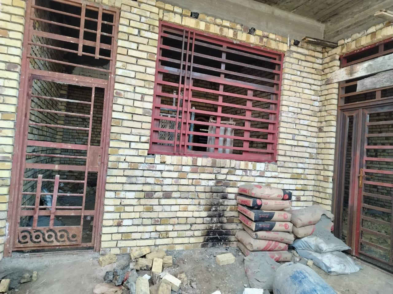 بسم الله توكلنا على الله 
هيكل مسقف كامل طابو صرف مساحه 200متر وجها على فرع 
استقبال ومطبخ وصاله  وغرفتين ومناور وصحيات بيتونه كامله مسوي بيه درج خارجي وداخلي
العنوان العبجيه قرب بيت الشطرنج
الاستفسار اتصال او واتساب 
***********
*********** عمارة, ميسان
