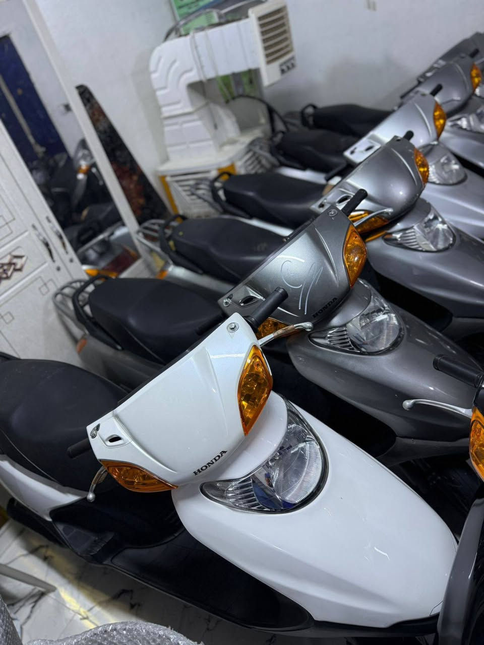 السلام عليكم دراجات سبيسي 12 وحده دراجات رمبه ما مستخدم جاهزات بدون نقوصات الاستفسار  على الرقم ***********
