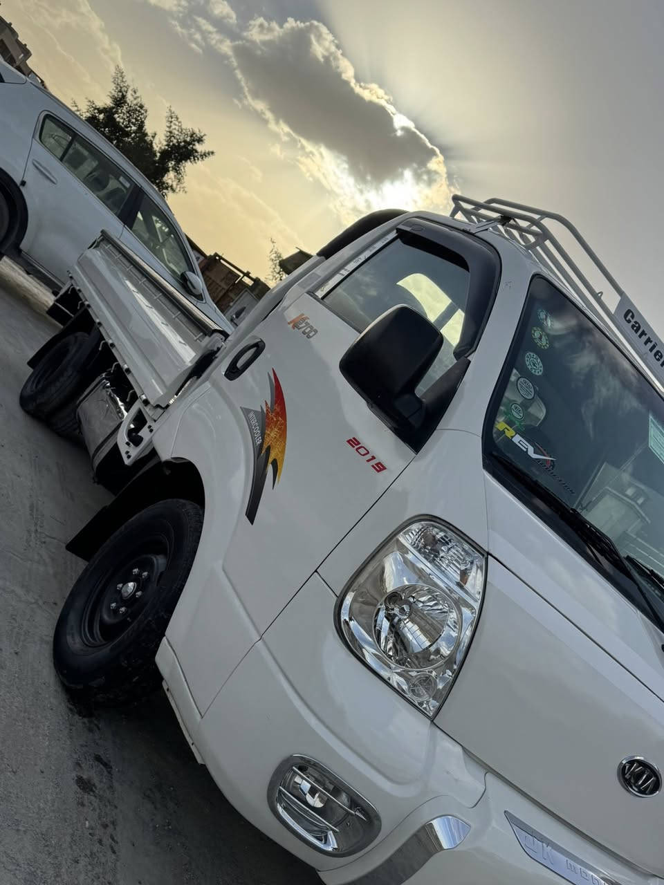 كيا  بنكو  تك  قماره  8 جنكال  مديل 2006  رقم  واسط  إنكليزي  مشروع  وطنيّ  بسمي  سنويه  2027  تحويل  ثاني يوم  مكفوله  منّ  الضربه  فقط  مكانات قليله  صبغ  كير  محرك  اكسن  شاصي  رقم  شاصي  كفاله  تبريد  ثلج  تخم  تاير جديد  حداده  جديد  كهربائيات  كلهة شغاله 
السعر 92.             العنوان بغداد 
الهاتف ***********
