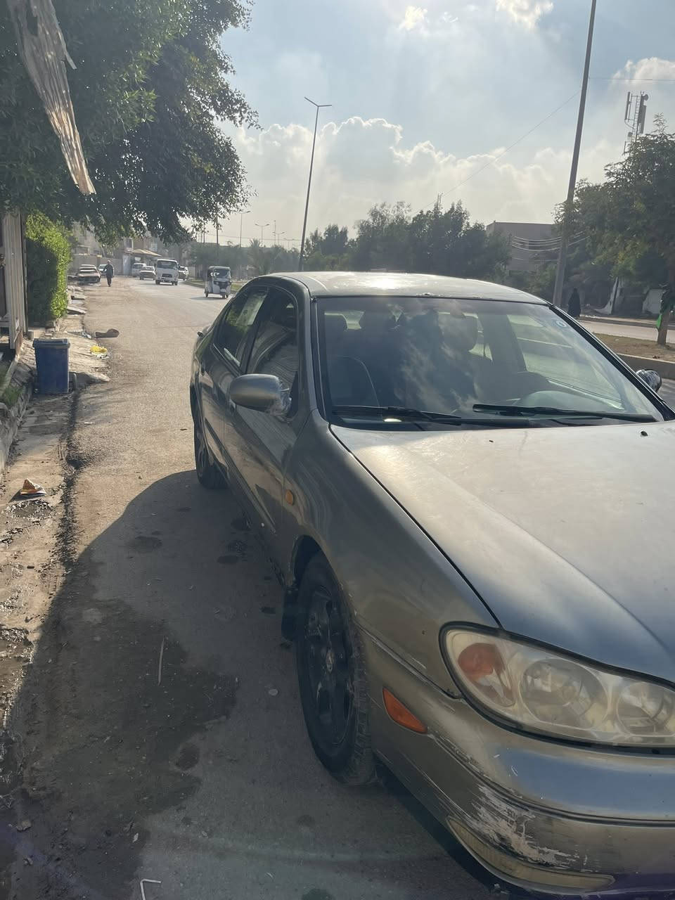 للبيع نيسان مكزما موديل 2000 ستة سلندر بغداد الزعفرانية ب38 ورقه بيهه مجال حك الجيه  
تعال وشوف بعينك رقم التواصل ‭0774 224 4899‬
