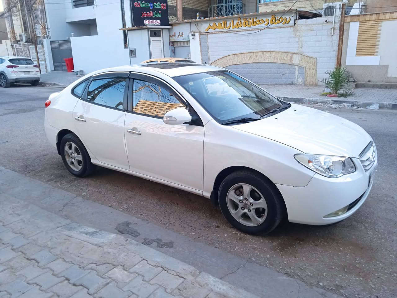 النترا موديل 2010للبيع  بيه قطعتين الجاملغ الأمامي والجاملغ الخلفي وربع من البنيد 
حدادية جديدة 
تبريد جديد 
مكينة خير من الله 
فتحة سقف 
تحكمات ستيرن 
شاشه 
كامرة خلفي 
اشاير بل المري 
بابل إنكليزي 
باسمي 
العنوان النجف الاشرف 
السعر 104 وبيهة مجال بسيط 
للاستفسار على الرقم ،***********
فقط إتصال
