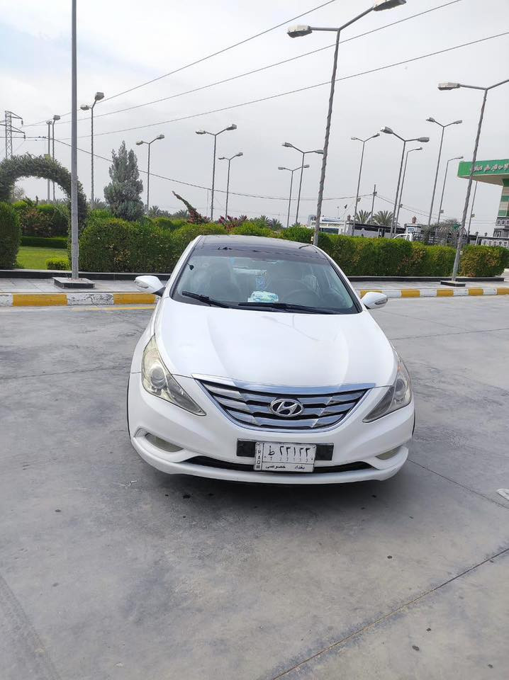 السلام عليكم 
سوناتا خليجي 2011
فول مواصفات 1/1
محرك 2400  
سيارة جاهزة من كلشي
صدر جديد
بيها 4 قطع كلير فقط الجاملغات الخلفيه و ابواب 2

العنوان واسط الصويرة

مكلف بالنشر 
هذا رقم صاحبها/ ‭0781 520 0860‬ 
او التواصل واتساب
