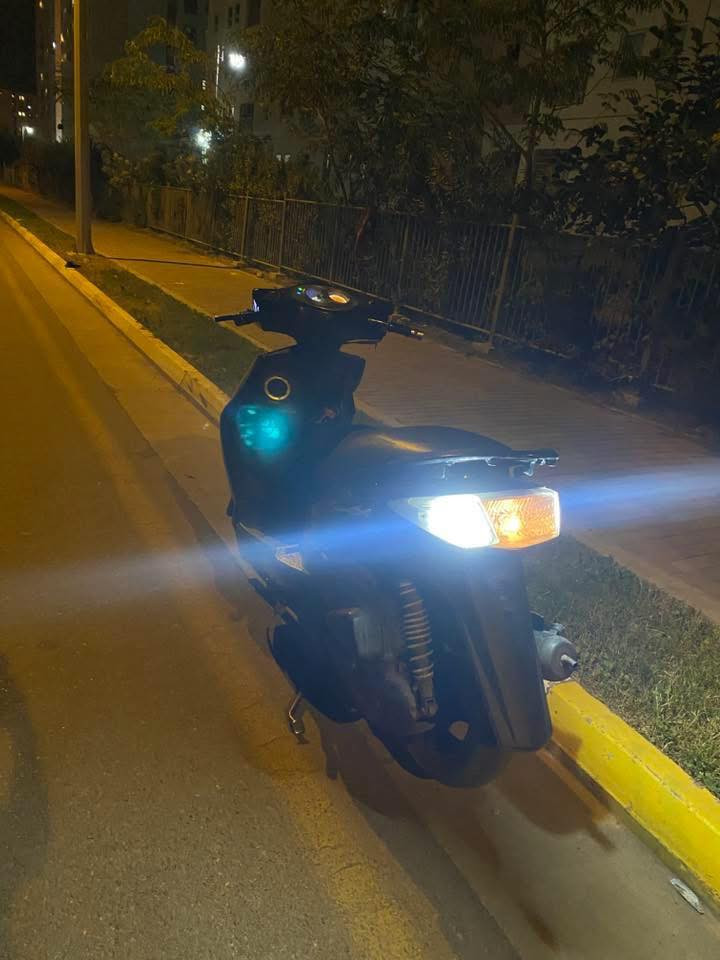 السلام عليكم
دراجة سكنس فحل مكينة نضيفة دراجة نكرة هدر سلف بكل وقت بيه يدات بريك رياضي لايت زينون اشاير لد امامي خلفي كفر بلادي نقصه كفر صالنصة والواقية الي تكعد جوة التانكي كفرات كاملة كلج امامي جديد كلج خلفي جديد سعر 525وبيه مجال للشراي عنواني بغداد بسماية🖤 ***********واتساب واتصال❤️
